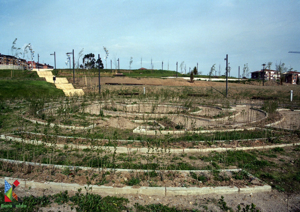 CONSTRUCTION OF THE LABYRINTH IN 2002 TH